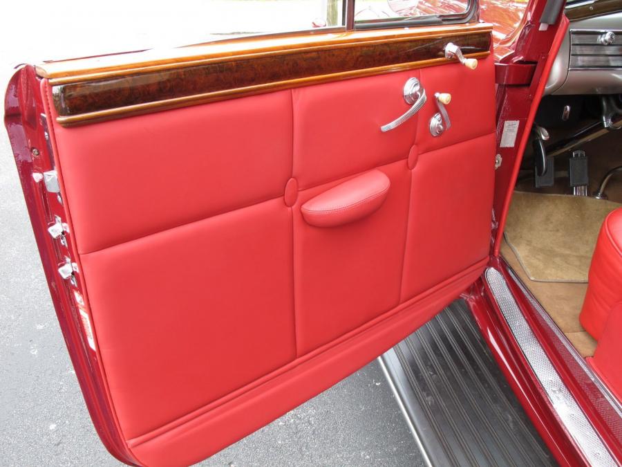  Packard Twelve Convertible Coupe 1938 года  (фото 7 из 15)